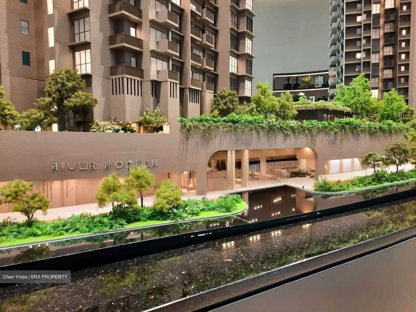 UE Square (D9), Apartment #590568821